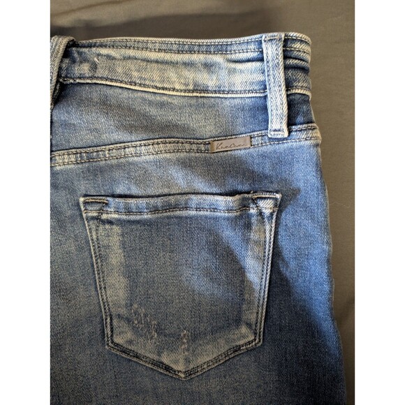 NEW KanCan Shorts Women's Size Medium Button Fly Distressed Raw Hem Denim Beach - Picture 8 of 12